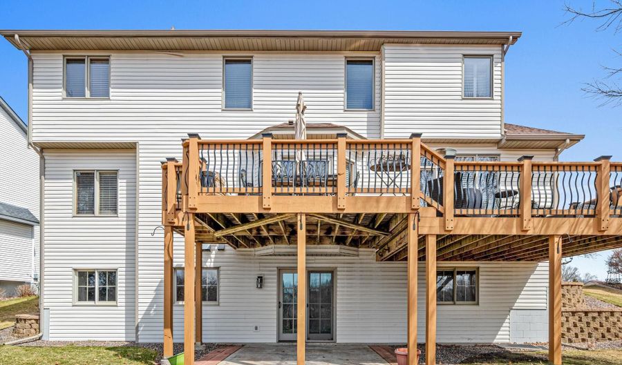 1392 156th Ln NW, Andover, MN 55304 - 4 Beds, 4 Bath