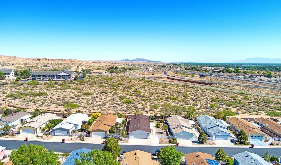 110 SUNRISE BLUFFS Dr, Belen, NM 87002 - 3 Beds, 2 Bath