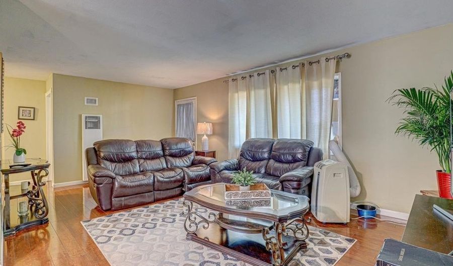 524 PARKBROOK St, Spring Valley, CA 91977 - 3 Beds, 2 Bath