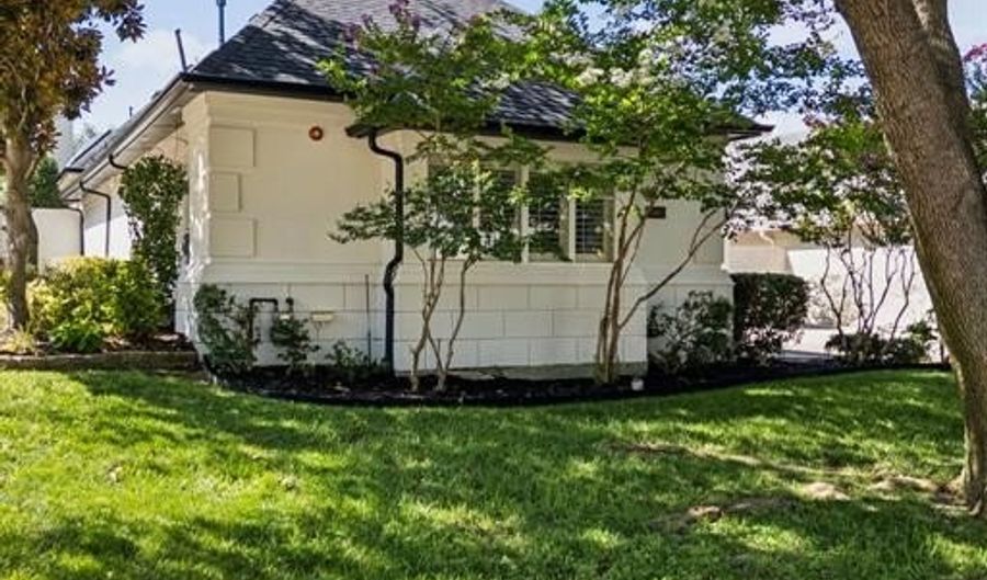 14733 Celestial Pl, Addison, TX 75254 - 3 Beds, 4 Bath