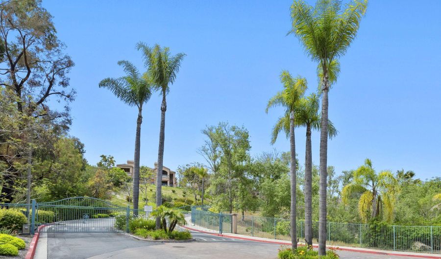 3581 Cameo Dr, Oceanside, CA 92056 - 2 Beds, 2 Bath