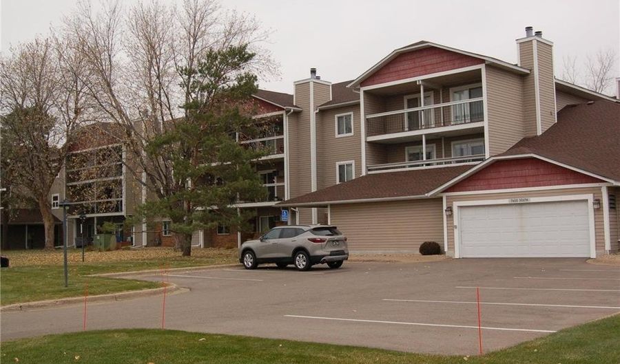 7600 157th St W 105, Apple Valley, MN 55124 - 1 Beds, 1 Bath