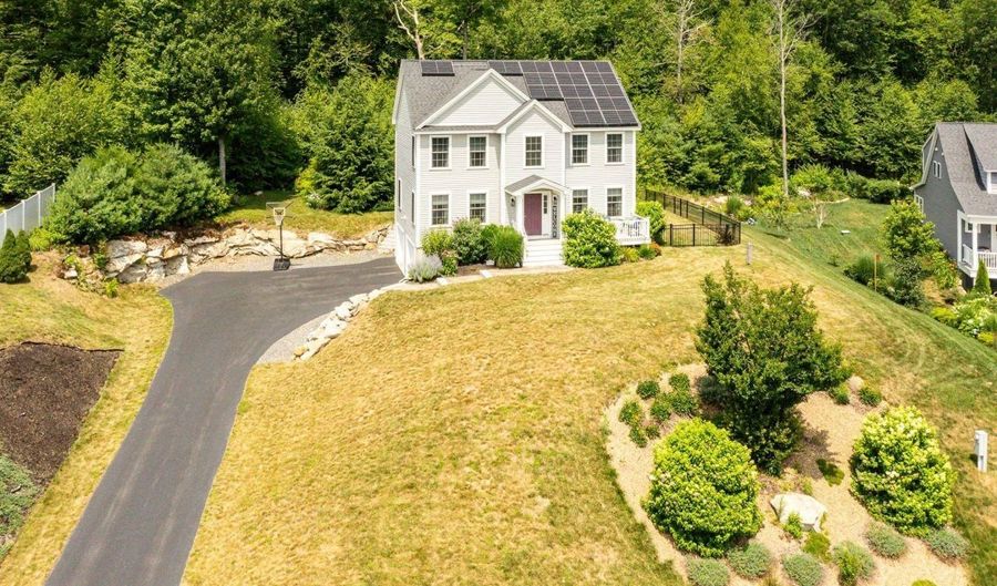 35 Thatcher Way, Barrington, NH 03825 - 3 Beds, 3 Bath