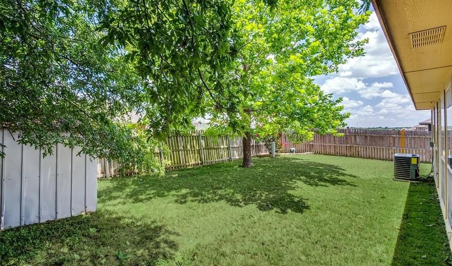 206 Cheyenne Trl, Alvarado, TX 76009 - 3 Beds, 2 Bath