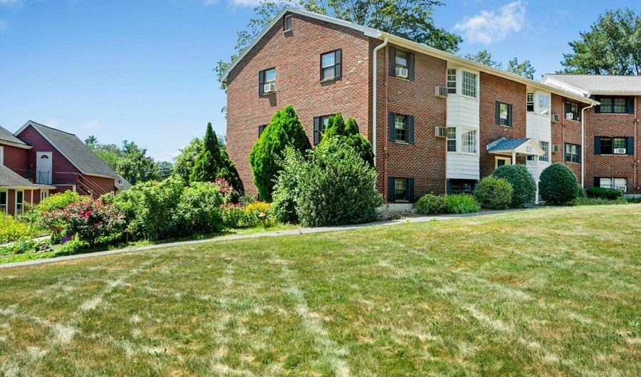 1 Town House Ln 6, Acton, MA 01720 - 1 Beds, 1 Bath