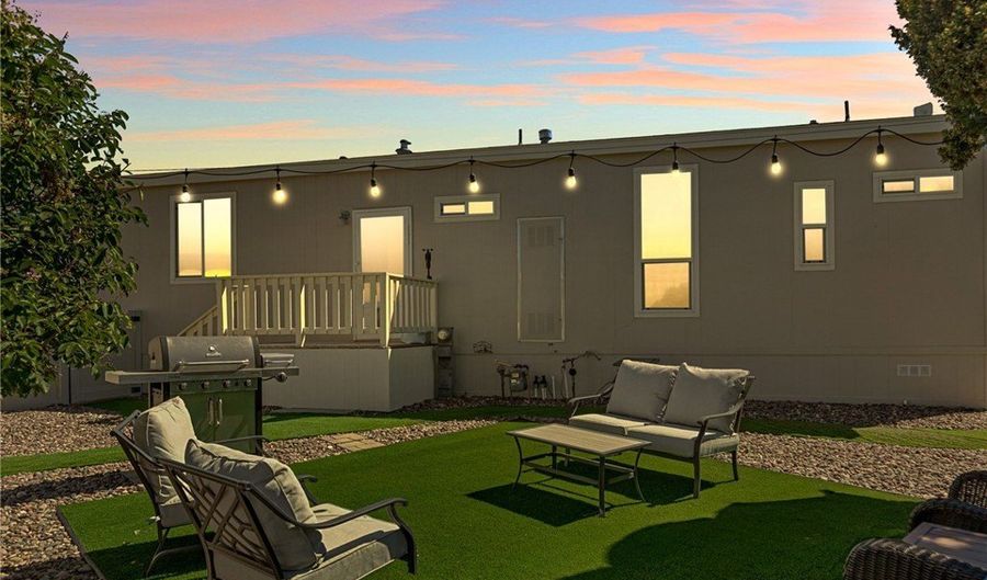 12367 4th St Spc 59, Yucaipa, CA 92399 - 3 Beds, 2 Bath