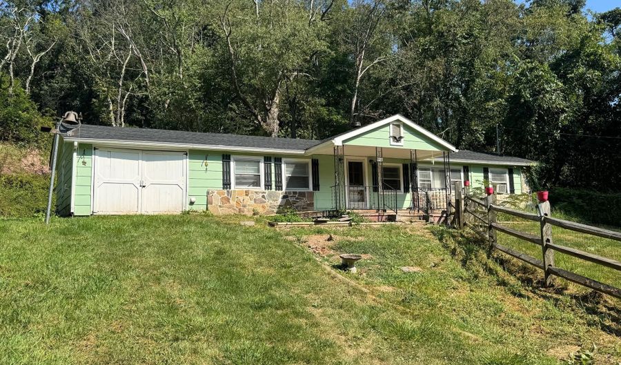 1133 LOWER ARKANSAW Rd, Baker, WV 26801 - 3 Beds, 1 Bath