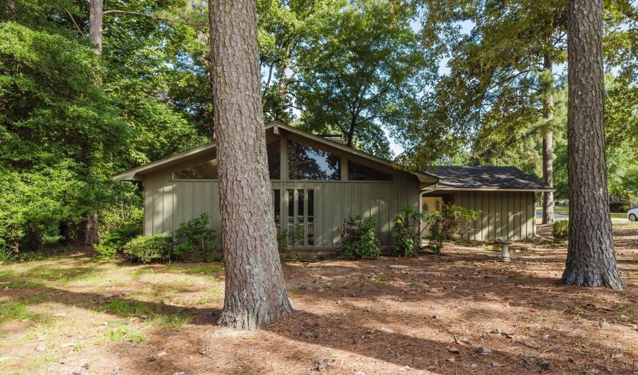 624 Woodland Dr, Benton, AR 72019 - 2 Beds, 1 Bath