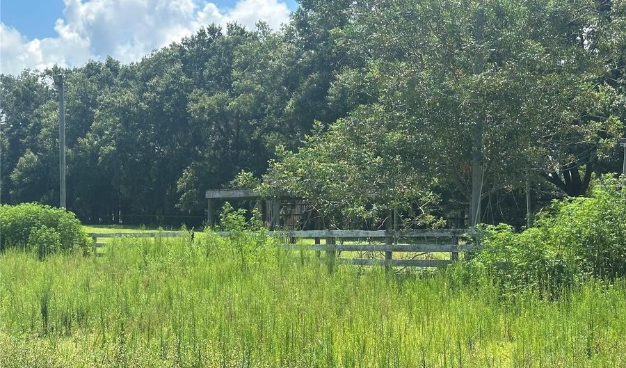10553 NE 36TH Ave, Anthony, FL 32617 - 6 Beds, 5 Bath