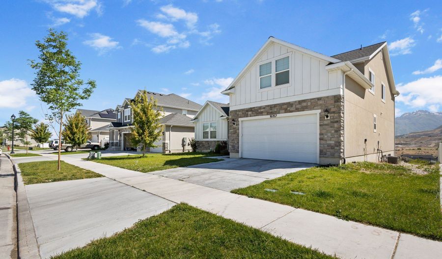 16157 S COUPLER, Bluffdale, UT 84065 - 6 Beds, 4 Bath
