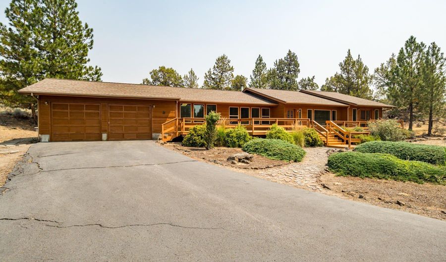 64502 McGrath Rd, Bend, OR 97701 - 3 Beds, 2 Bath
