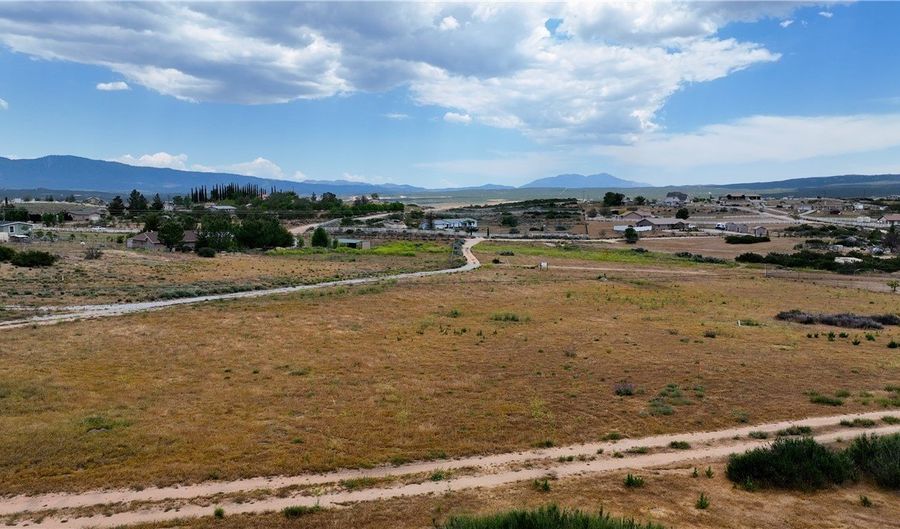 1040 Rolling Hills Dr, Aguanga, CA 92536 - 0 Beds, 0 Bath