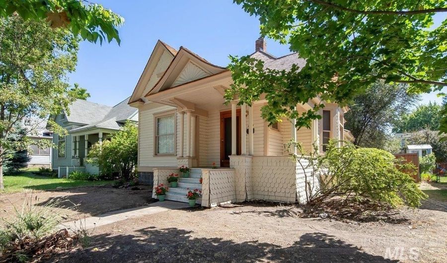 1610 N 8th St, Boise, ID 83702 - 2 Beds, 1 Bath