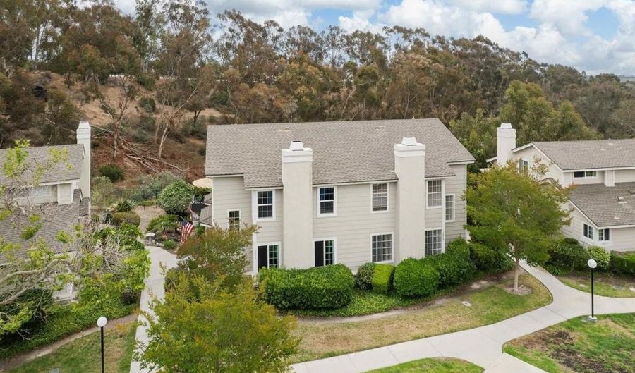 2836 Hillsboro Ct, Carlsbad, CA 92010 - 3 Beds, 3 Bath