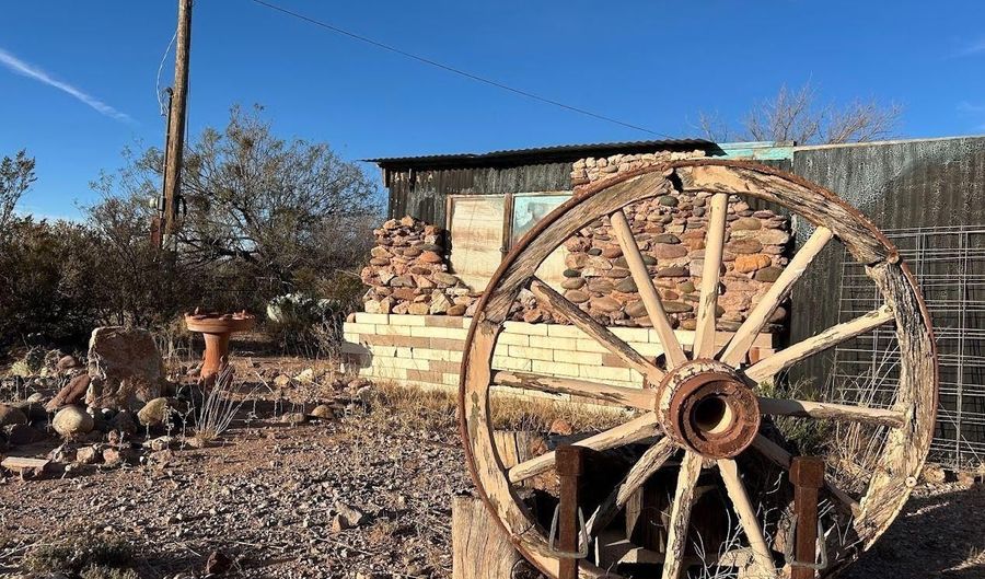 3644 W Vista Del Viejo, Bisbee, AZ 85603 - 1 Beds, 1 Bath