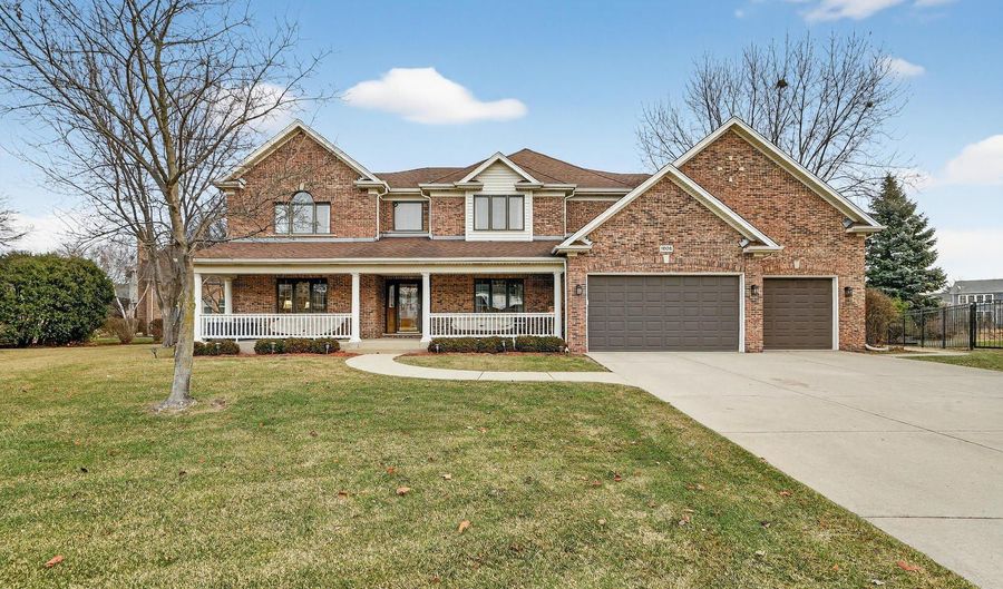 1036 E Talbot St, Arlington Heights, IL 60004 - 6 Beds, 4 Bath