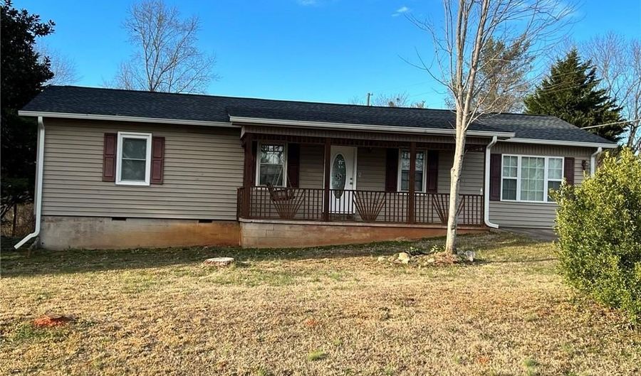 2509 MUD CREEK Rd, Alto, GA 30510 - 3 Beds, 2 Bath