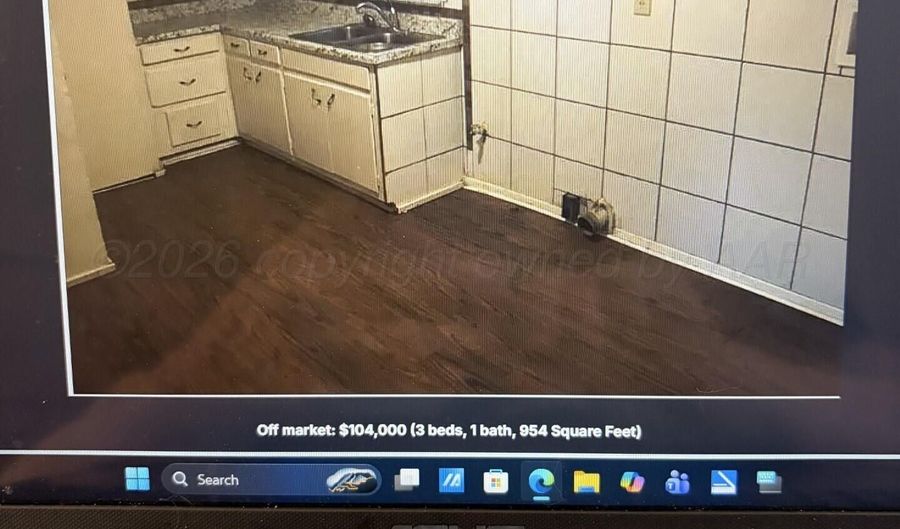 2702 Oak Dr, Amarillo, TX 79107 - 3 Beds, 1 Bath