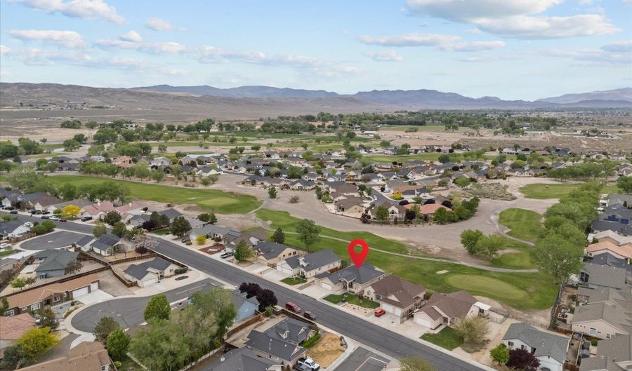 137 Desert Lakes Dr, Fernley, NV 89408 - 3 Beds, 2 Bath