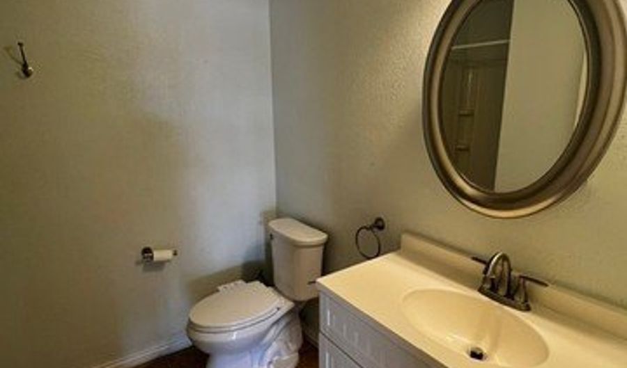1910 Guinn Dr, Henderson, NV 89074 - 4 Beds, 3 Bath