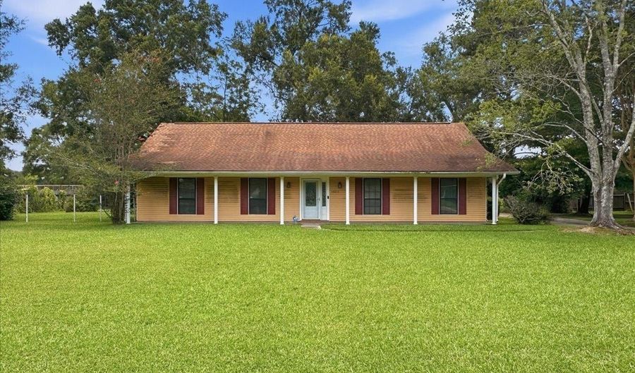 10613 Ribbonwood Ave, Baker, LA 70714 - 3 Beds, 2 Bath