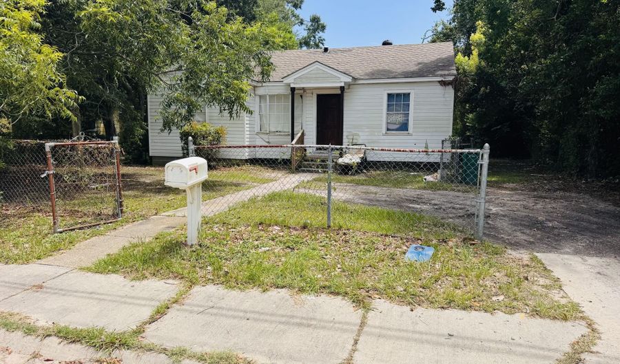 1681 Vine St, Biloxi, MS 39531 - 3 Beds, 1 Bath