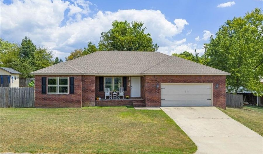 1326 Alma North St, Alma, AR 72921 - 3 Beds, 2 Bath