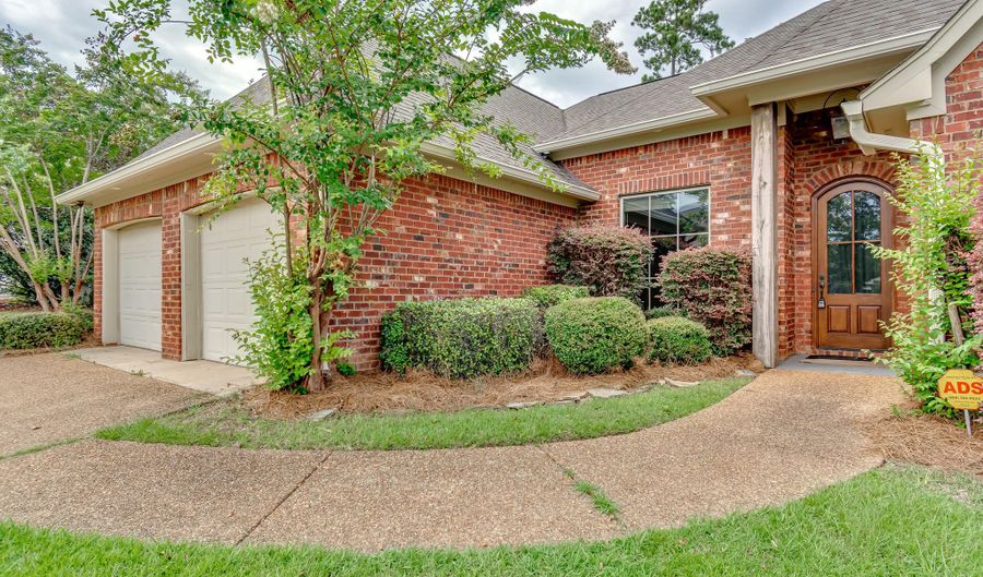 549 Turtle Ln, Brandon, MS 39047 - 4 Beds, 2 Bath