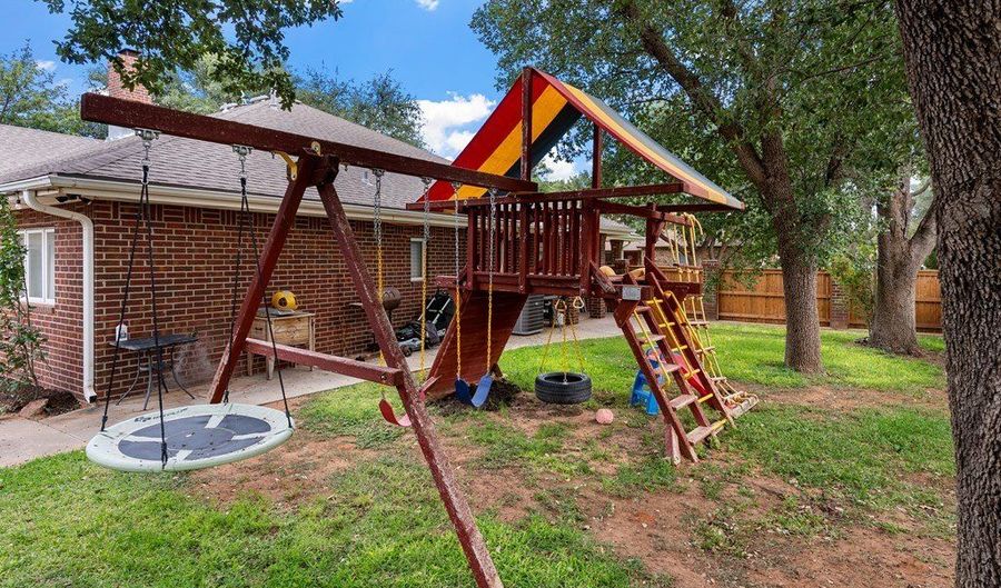 1512 Heritage Blvd, Andrews, TX 79714 - 4 Beds, 3 Bath