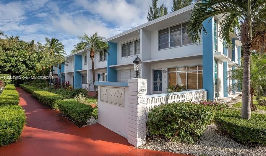 9455 Bay Harbor Ter 7S, Bay Harbor Islands, FL 33154 - 2 Beds, 2 Bath
