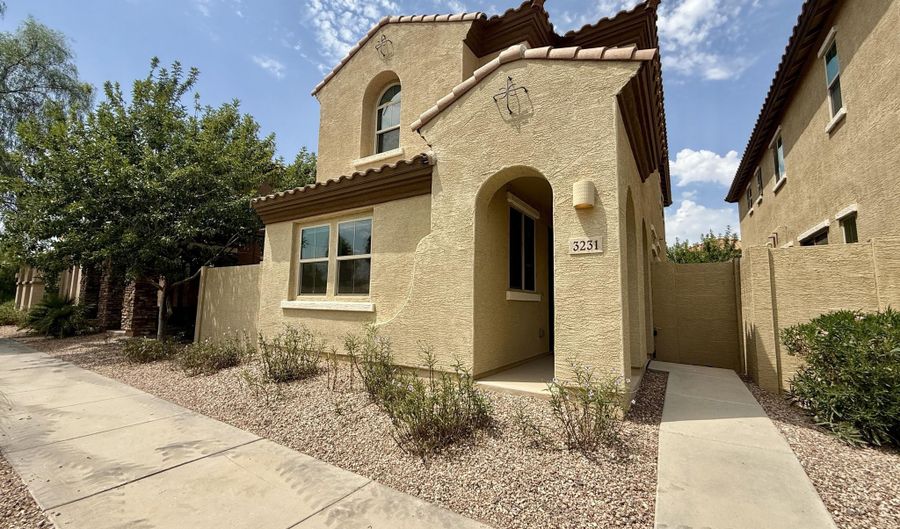3231 S Mingus Dr, Chandler, AZ 85286 - 3 Beds, 3 Bath