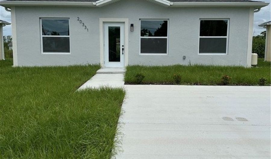 23031 Roundtree Ave, Alva, FL 33920 - 2 Beds, 2 Bath