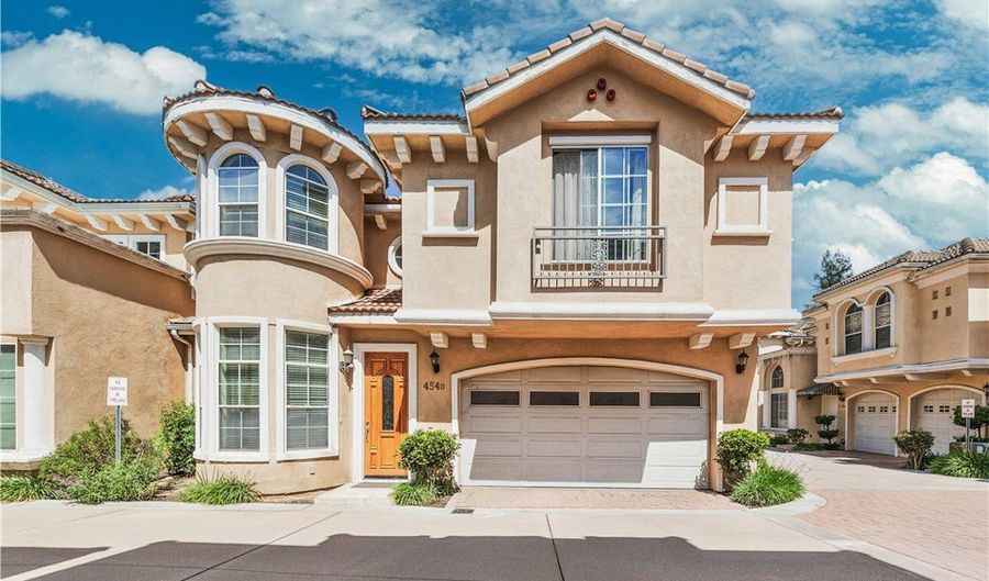 454 W Duarte D, Arcadia, CA 91007 - 3 Beds, 3 Bath