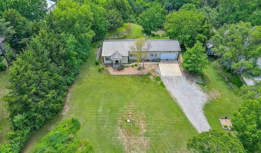 6361 SW Diamond Rd, Augusta, KS 67010 - 3 Beds, 2 Bath