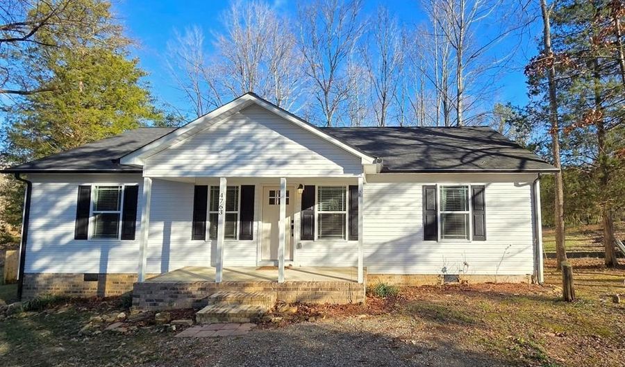 4763 Hillrose Dr, Baxter, TN 38544 - 2 Beds, 2 Bath