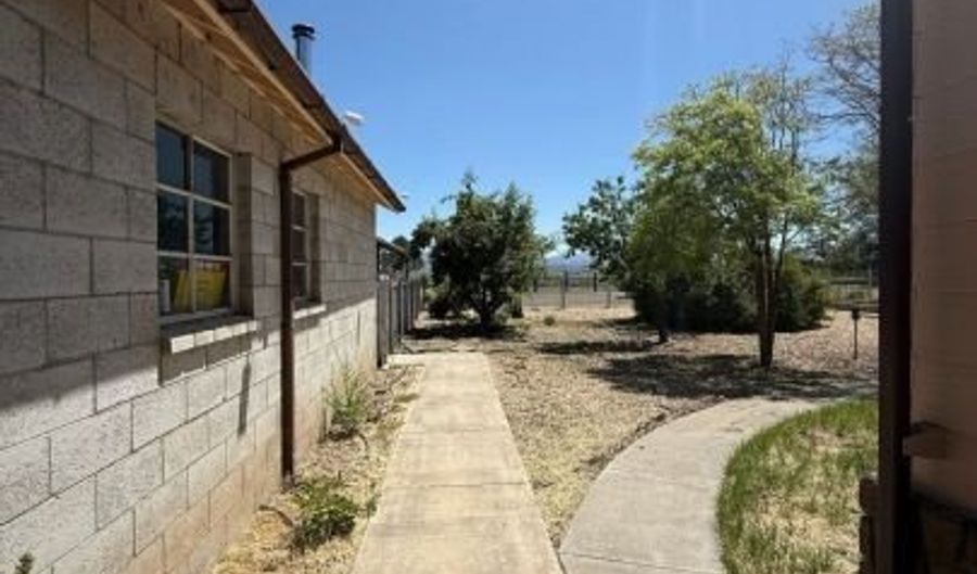 720 E 4th St, Alturas, CA 96101 - 2 Beds, 1 Bath