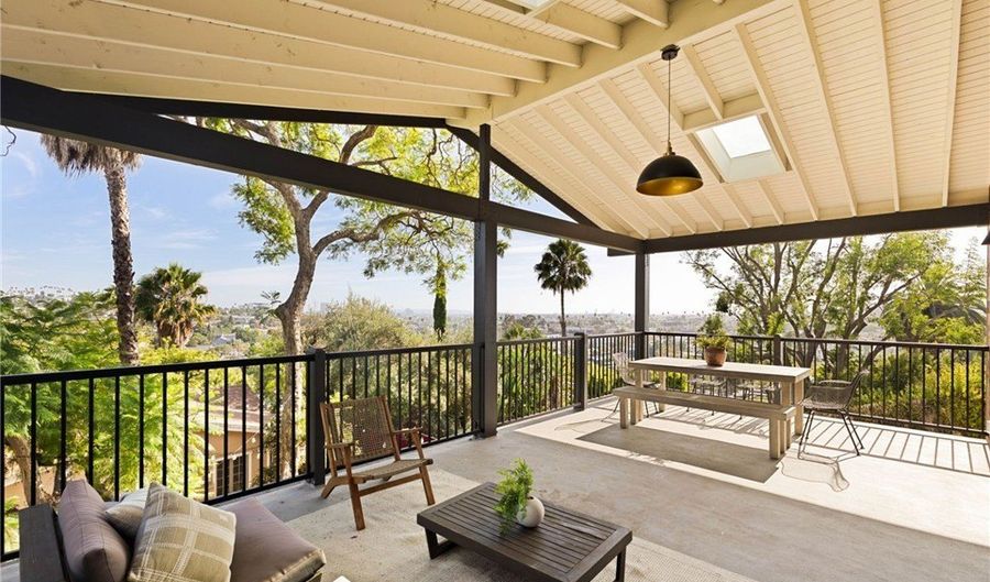 3926 Sunset Dr, Los Angeles, CA 90027 - 4 Beds, 3 Bath