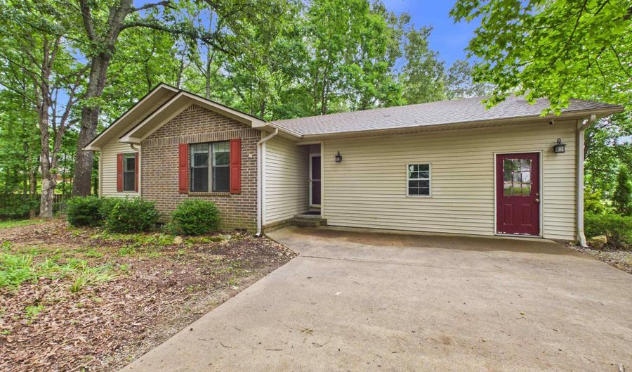40 Chimney Rd, Batesville, AR 72501 - 3 Beds, 2 Bath
