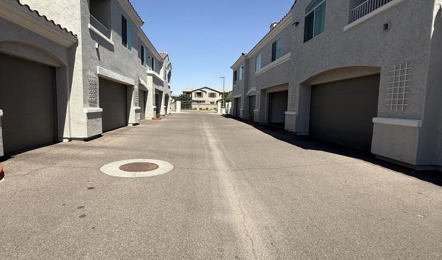 900 S CANAL Dr 138, Chandler, AZ 85225 - 3 Beds, 2 Bath