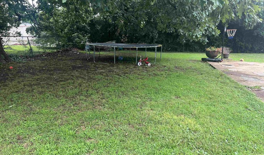 1001 Vine St, Batesville, AR 72501 - 3 Beds, 2 Bath