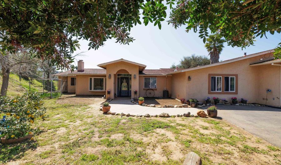 13445 Hilldale Rd, Valley Center, CA 92082 - 3 Beds, 4 Bath