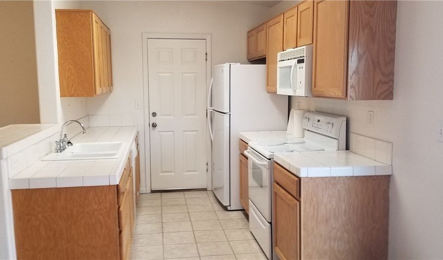 870 Florence Ave, Bullhead City, AZ 86429 - 3 Beds, 2 Bath