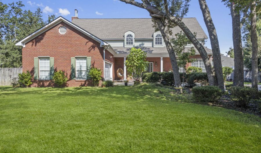 2013 Rue Ulysse, Biloxi, MS 39531 - 4 Beds, 3 Bath