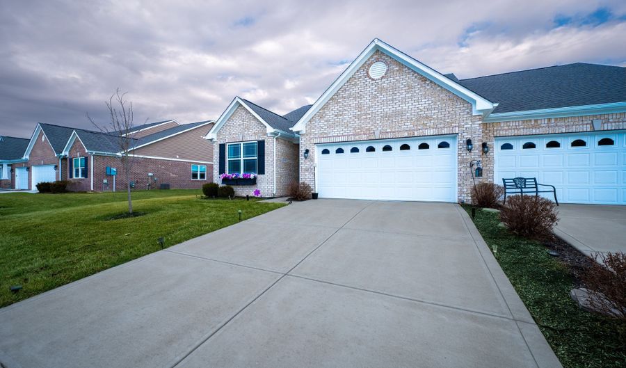 1565 Sadler Way, Avon, IN 46123 - 2 Beds, 2 Bath