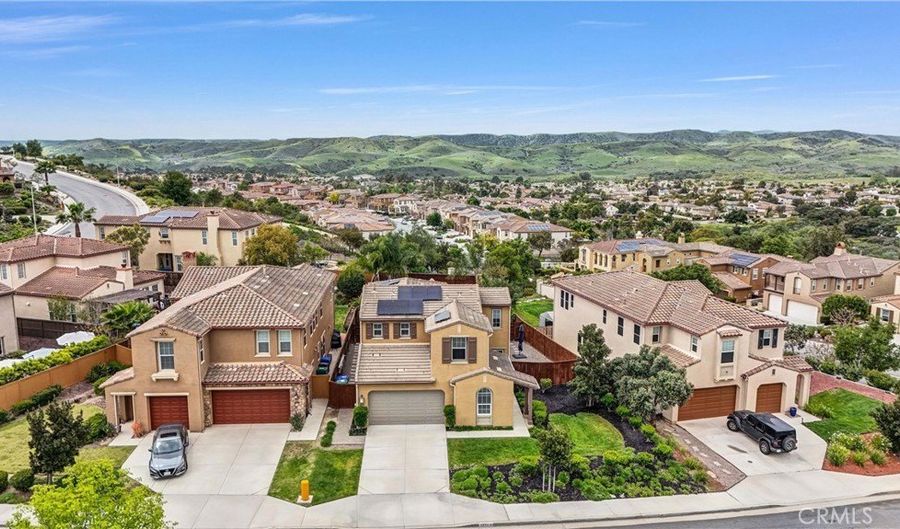 1212 Breakaway Dr, Oceanside, CA 92057 - 4 Beds, 4 Bath