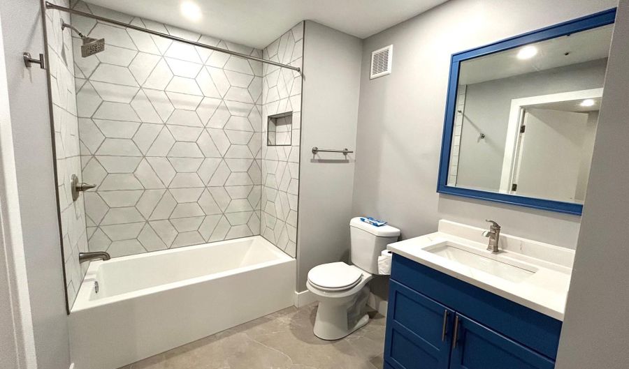 15777 EASTHAVEN Ct 302, Bowie, MD 20716 - 2 Beds, 2 Bath