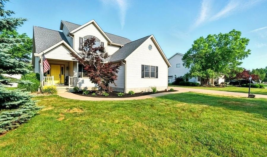 2040 Stone Hedge Ln, Ashland, OH 44805 - 4 Beds, 3 Bath