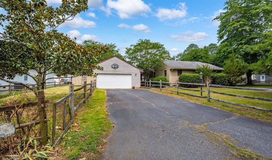 34710 Bethany Dr, Frankford, DE 19945 - 3 Beds, 1 Bath