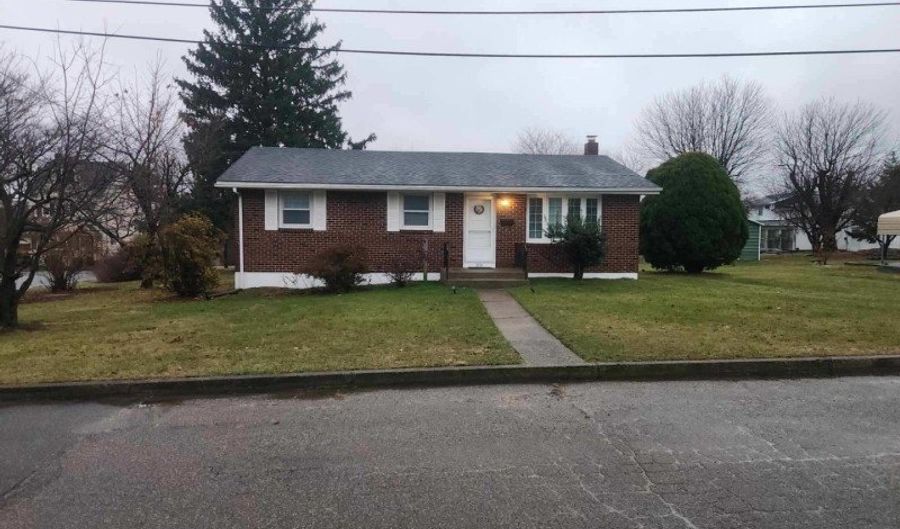 936 W Central Ave, Alpha, NJ 08865 - 3 Beds, 1 Bath