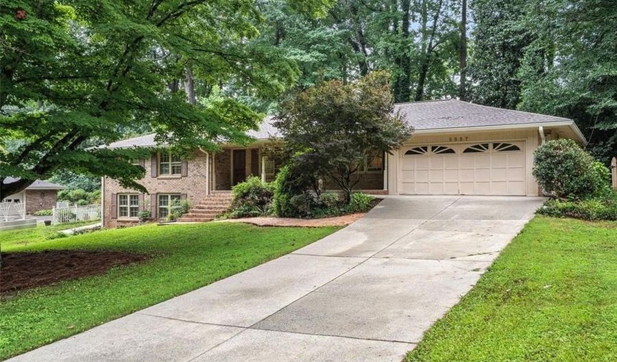 3557 Hershey Ln, Tucker, GA 30084 - 3 Beds, 2 Bath